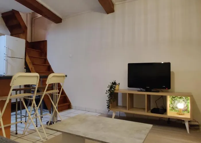 ENTRE AIX ET MARSEILLE - Petite maison à Auriol
