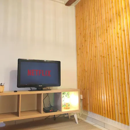 ENTRE AIX ET MARSEILLE - Petite maison à Auriol Extérieur photo